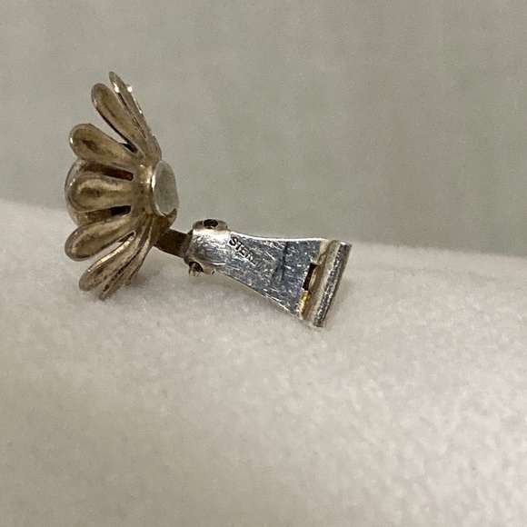 Adorable Sterling Vintage Clip Earrings, Sterling with Gold Tone - Picture 4 of 6